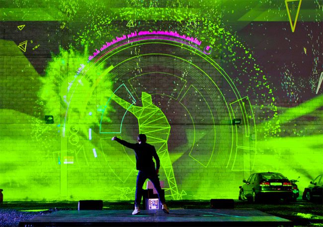 Kinect V Motion Project, Manipula Instrumentos Musicales Visuales Con Tu Cuerpo (vídeo)