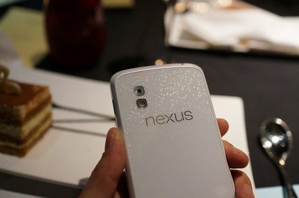 Imágenes Filtradas del Nuevo #Nexus 4 en Color Blanco