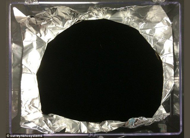 Desarrollan Vantablack, un material tan oscuro que no podrás verlo